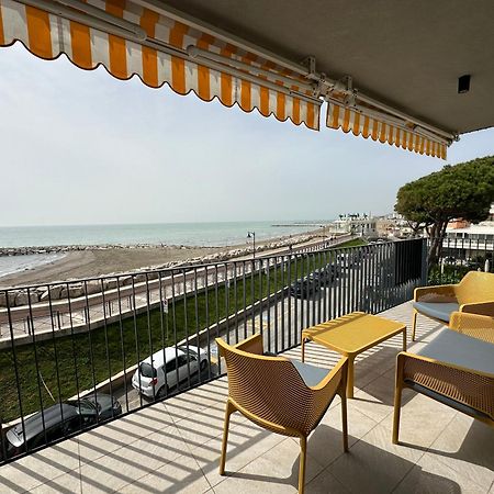 Nuovo Residence Serenissima Frontemare - Agenzia Cocal Caorle Extérieur photo