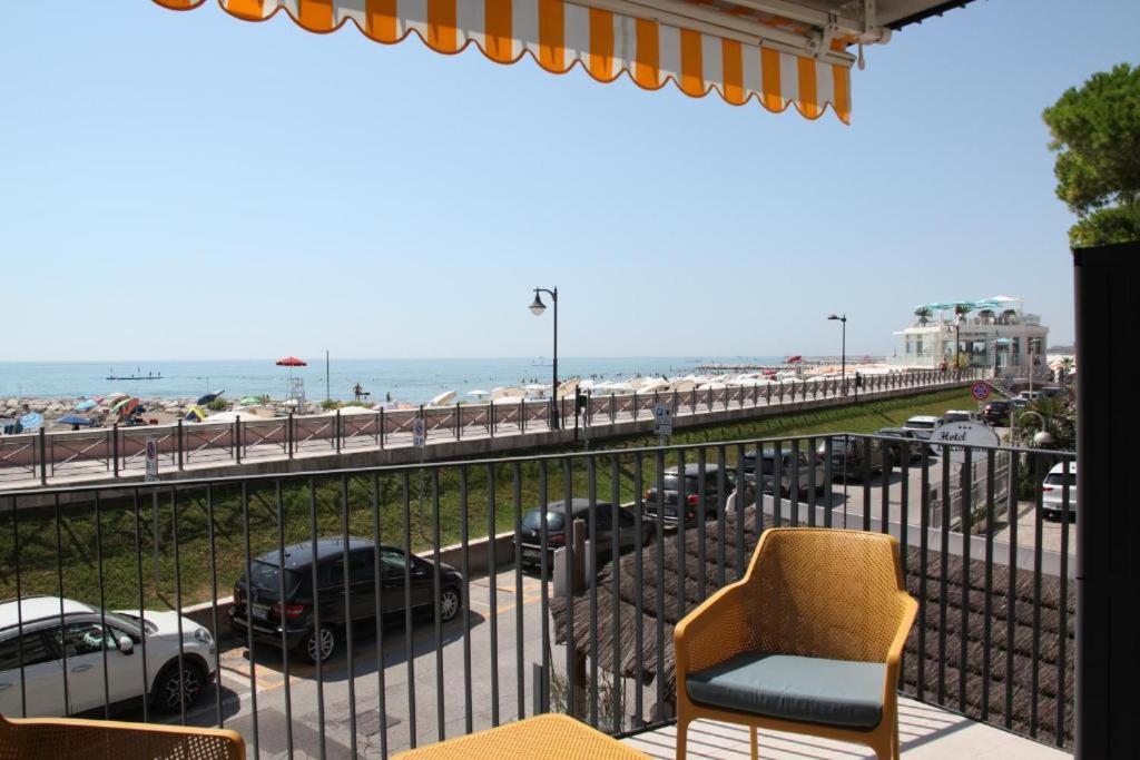 Nuovo Residence Serenissima Frontemare - Agenzia Cocal Caorle Extérieur photo
