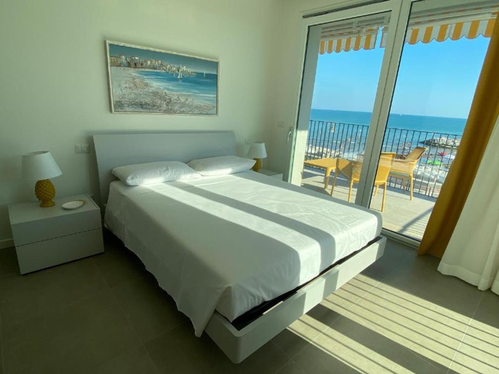 Nuovo Residence Serenissima Frontemare - Agenzia Cocal Caorle Extérieur photo