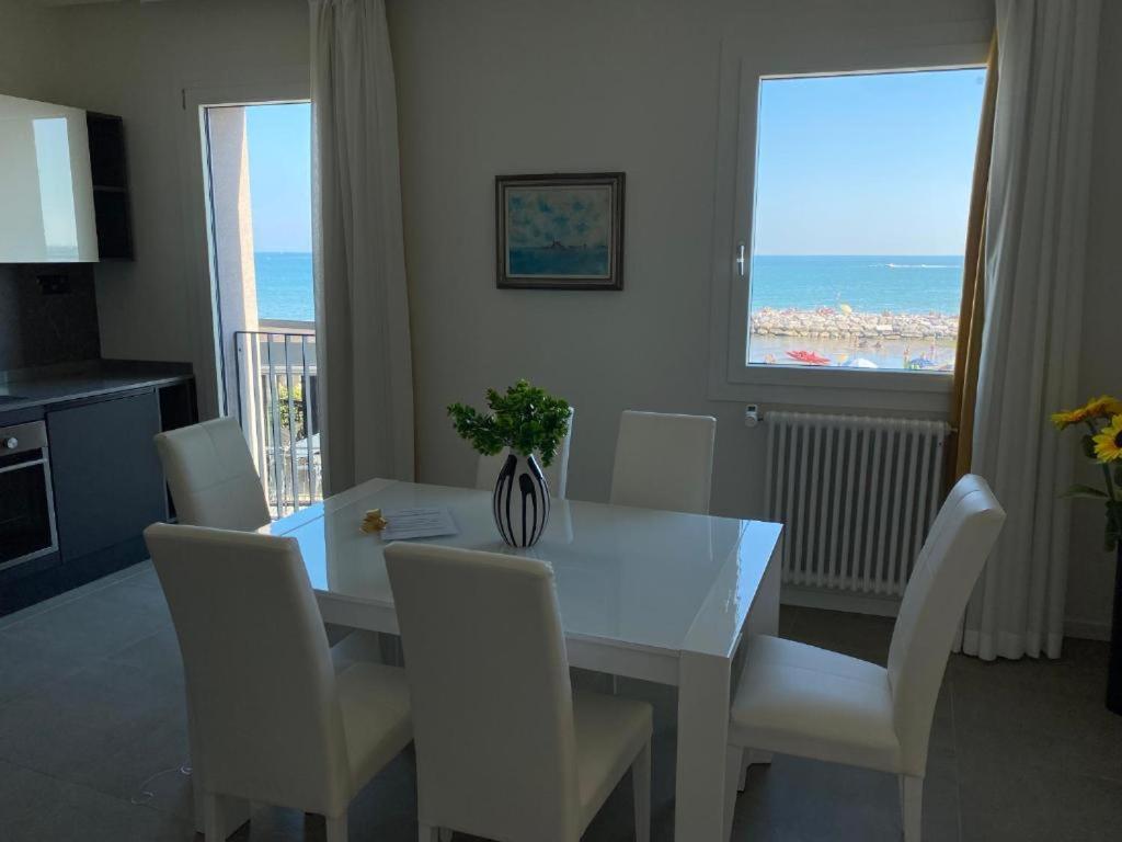 Nuovo Residence Serenissima Frontemare - Agenzia Cocal Caorle Extérieur photo